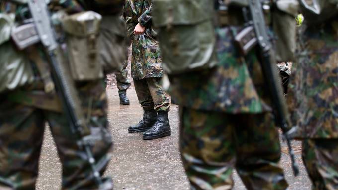 Schweizer Armee: mehr Hinweise zu Extremismus