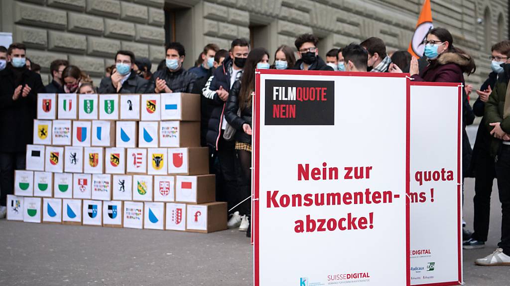 Referendumskomitee startet Nein-Kampagne zum Filmgesetz
