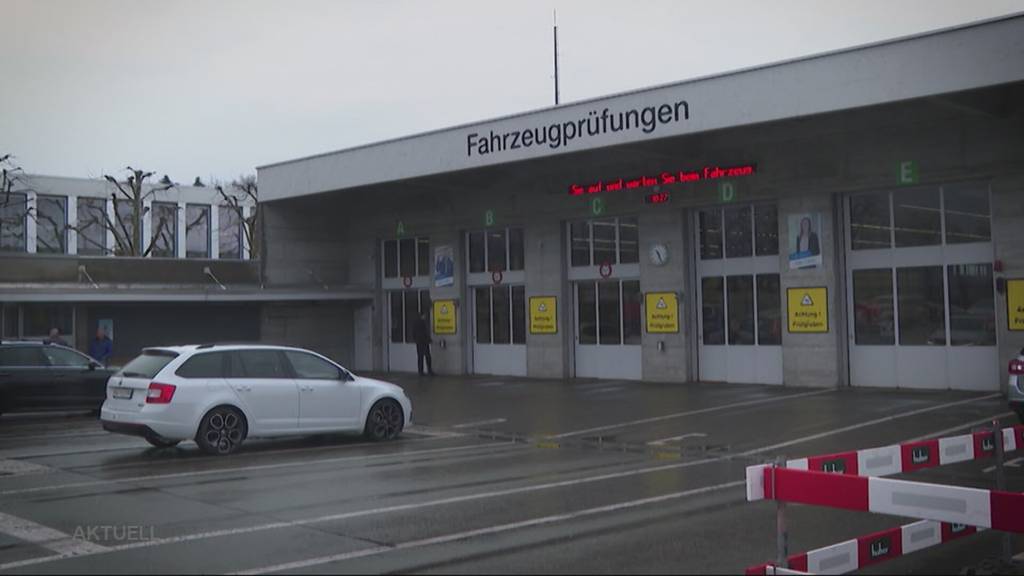 Aufgebote verschickt: Schon bald werden in Schafisheim wieder Fahrzeuge kontrolliert