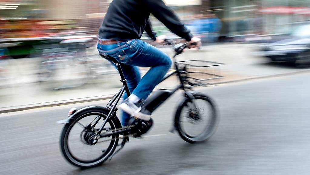 Nicht zu bremsen in der Schweiz - egal, wie das Wetter spielt: Das E-Bike wird immer beliebter.