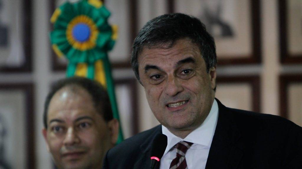 Der brasilianische Justizminister Cardozo kam von Parteivertretern unter Druck, weil ihm die Bundespolizei unterstellt ist, welche den Petrobras-Korruptionsskandal untersucht. (Archivbild)