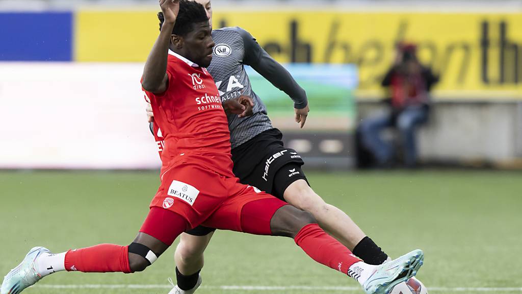 Alexandre Jankewitz (vorne) lief letzte Saison für den FC Thun in der Challenge auf. Nun wird er von YB an Winterthur ausgeliehen
