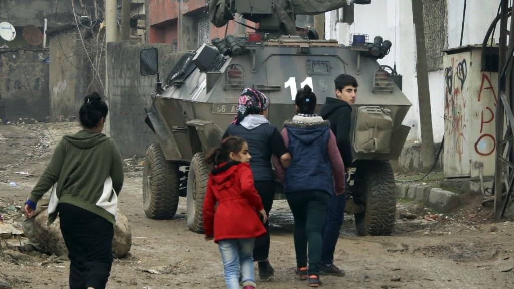Ausgangssperre fast rund um die Uhr: Kritik am Vorgehen der Türkei in Kurdengebieten (Symbolbild)