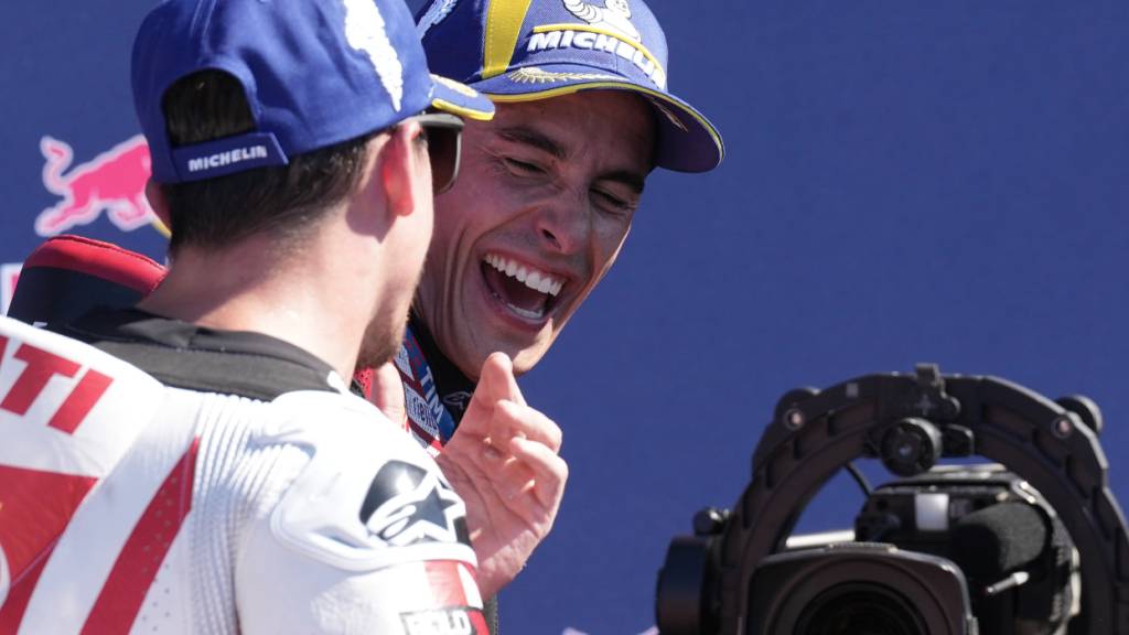 Marc Marquez gewinnt und übernimmt die WM-Führung