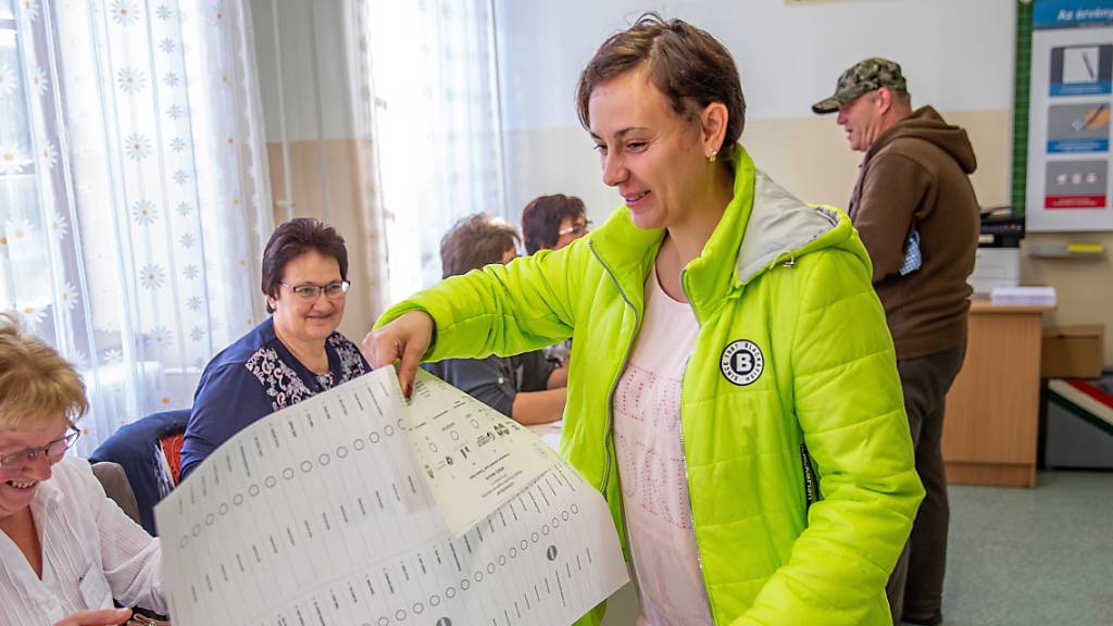 In Ungarn konnten acht Millionen Bürger  in mehr als 3000 Gemeinden die Bürgermeister und Gemeindevertretungen wählen.