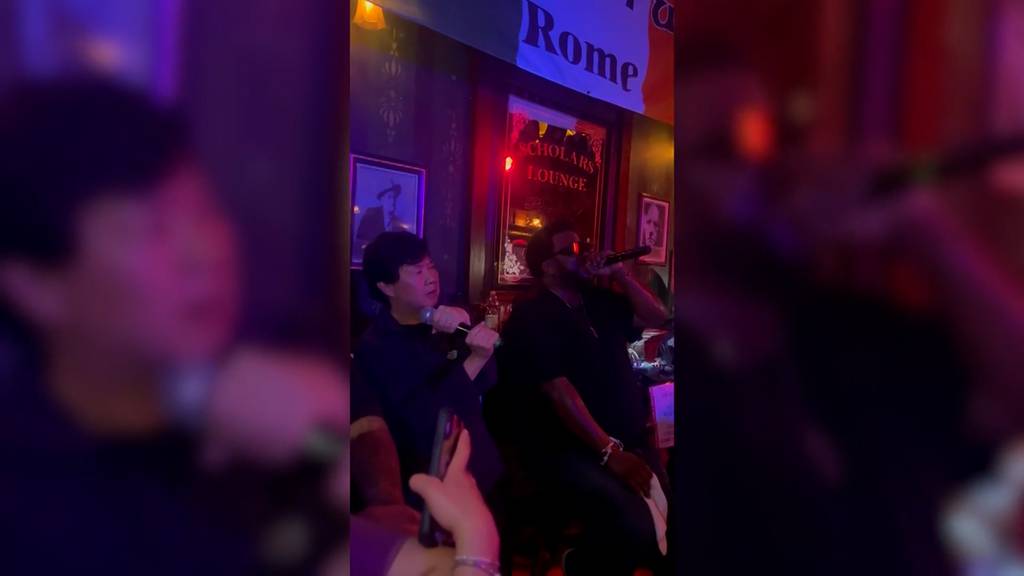 Hörprobe gefällig? Hollywood-Stars feiern in Karaoke-Bar