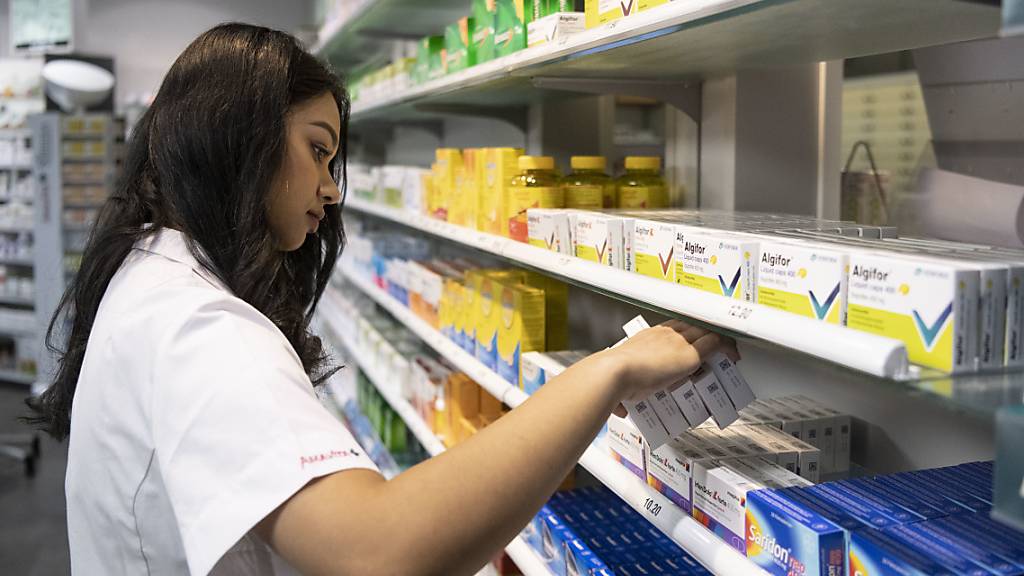 Der Apotheken- und Gesundheitskonzern Galenica hat in der ersten Jahreshälfte Hamsterkäufe von Medikamenten zu spüren bekommen. (Archiv)
