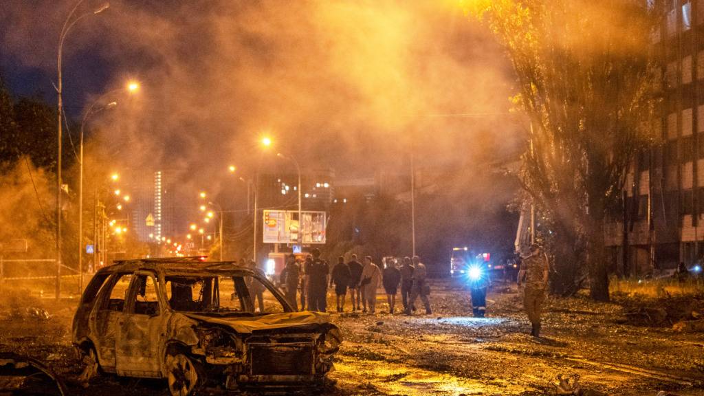 Erneut heftige russische Angriffe auf Kiew – neun Tote
