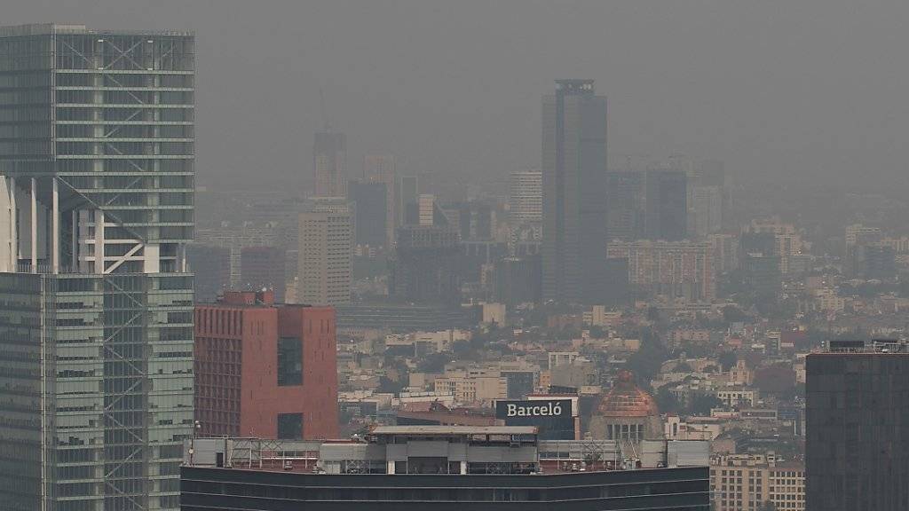 Seit Tagen liegt Mexiko-Stadt unter einer dichten Feinstaubwolke.