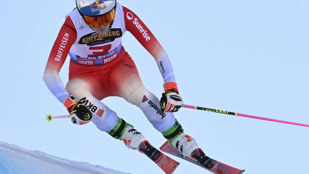 Fanny Smith schluckt die Bodenwelle. Die Skicrosserin fährt auch in ihrer 15. Weltcupsaison vorne mit