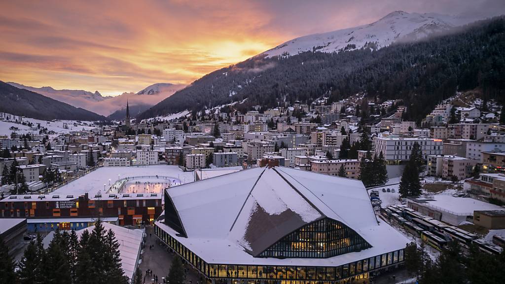 In der Altjahrswoche ist ein Davos einmal mehr Eishockey vom Feinsten zu sehen