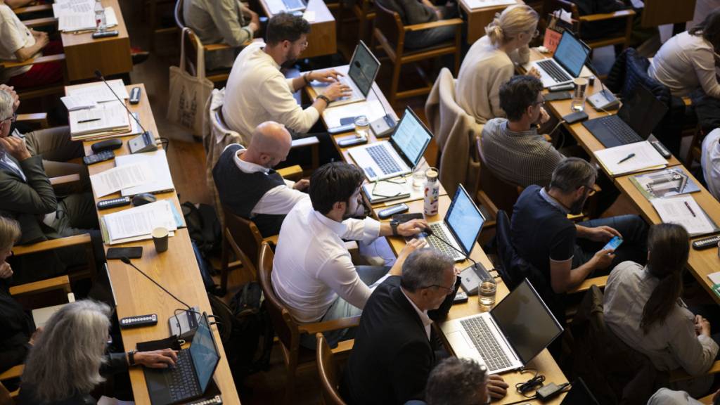 Die Mehrheit des St. Galler Stadtparlaments wollte weder eine Steuererhöhung noch eine Steuersenkung. (Archivbild)