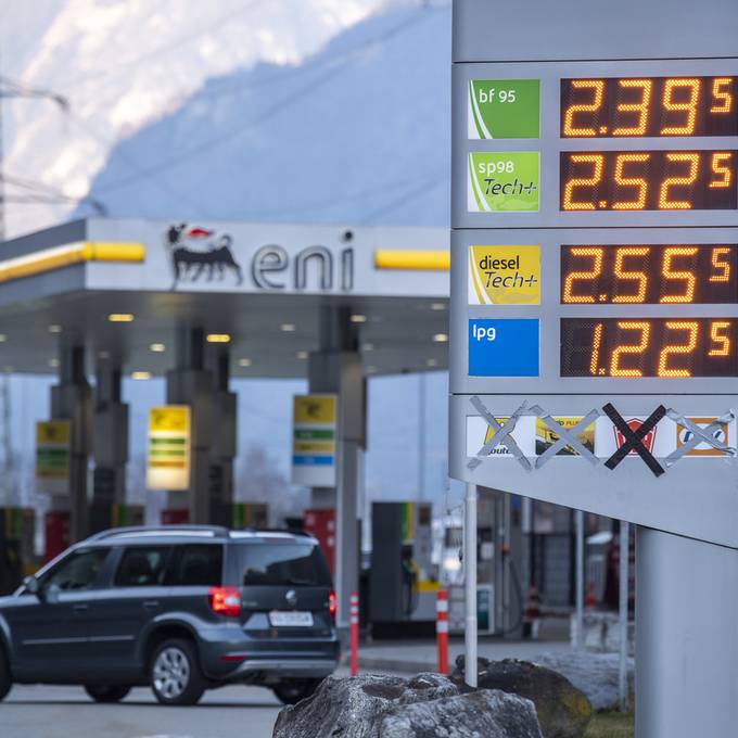 Das Benzin an Schweizer Tankstellen wird wohl nicht günstiger