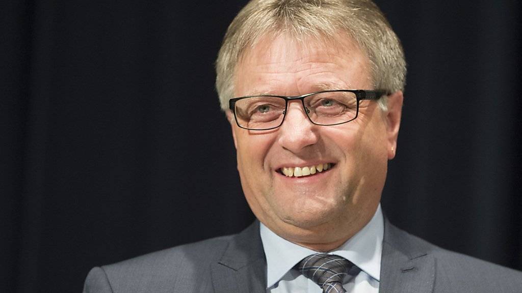 Josef Niederberger von der CVP kann zufrieden sein: Er ist bei der Nidwaldner Regierungsratsersatzwahl im ersten Wahlgang zwar nicht gewählt worden, er hat aber das beste Resultat der vier Kandidaten erreicht.