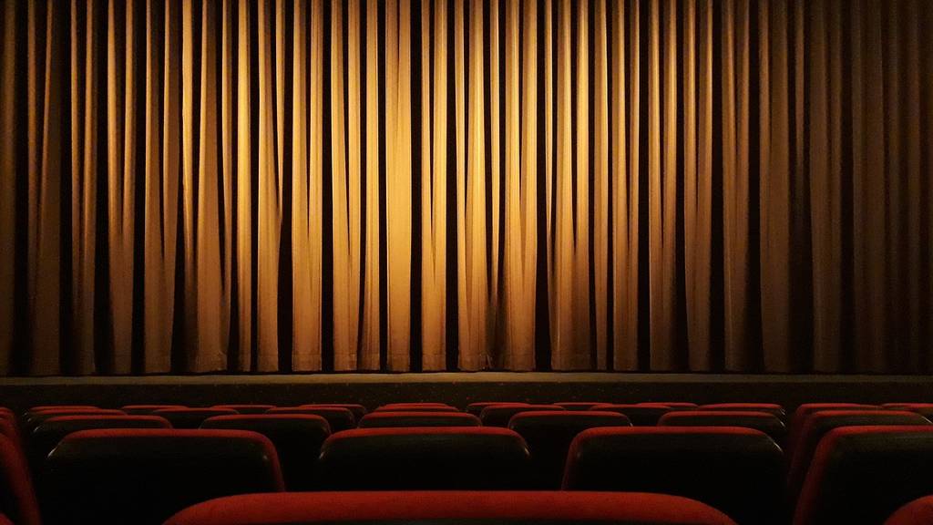 «Pariser Leben» - Theater Arth