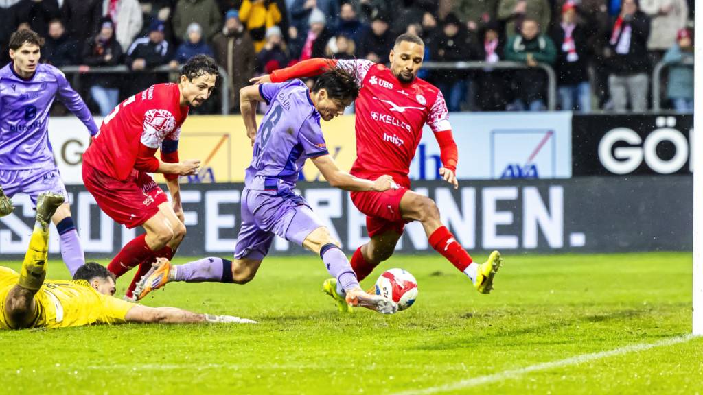 Basels Siegtor in der dritten Minute der Nachspielzeit - Tsunemoto trifft für den FCB