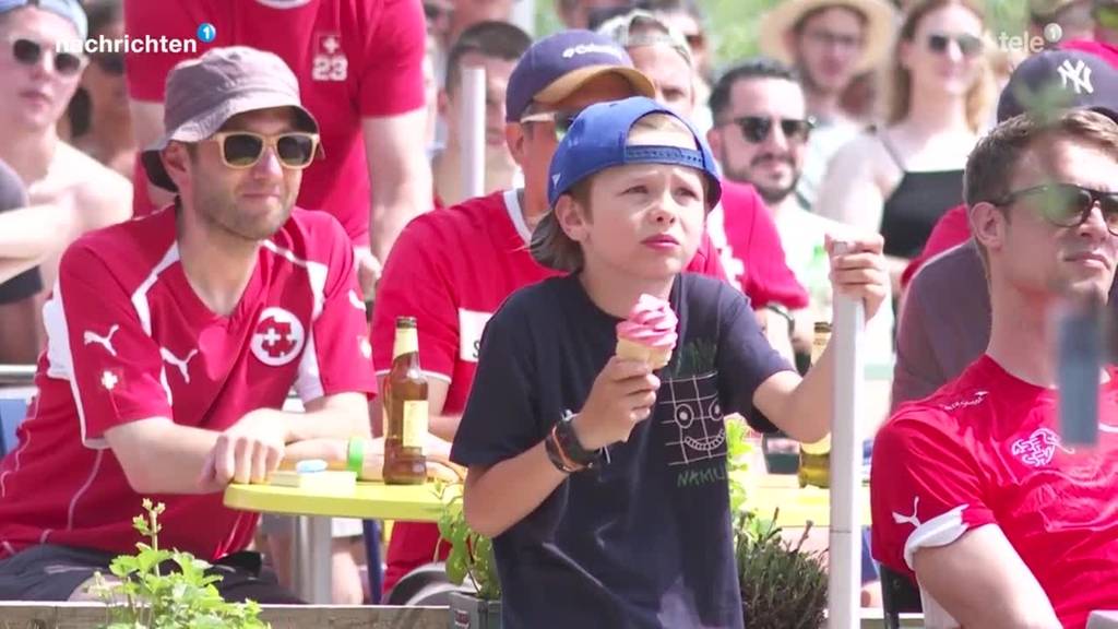 Fan-Stimmung am ersten EM-Spiel der Schweiz