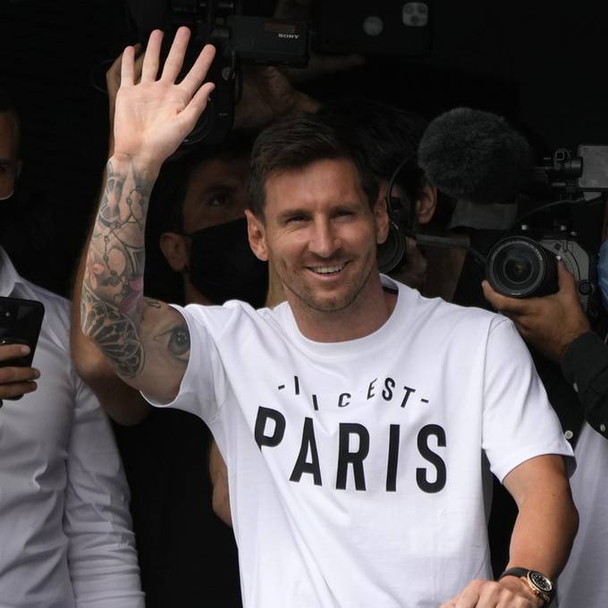 PSG präsentiert Superstar Messi