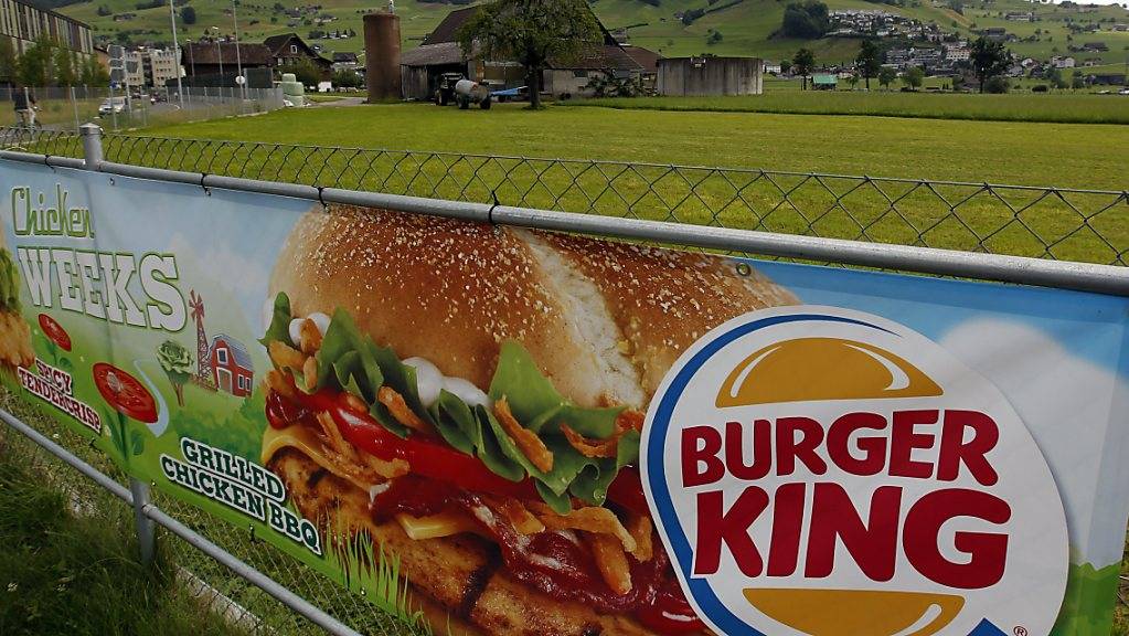 Die Fastfood-Kette Burger King will in der Schweiz wachsen. Der neue Master-Franchisenehmer BKCH Holding sucht nun nach geeigneten Standorten. (Archivbild)