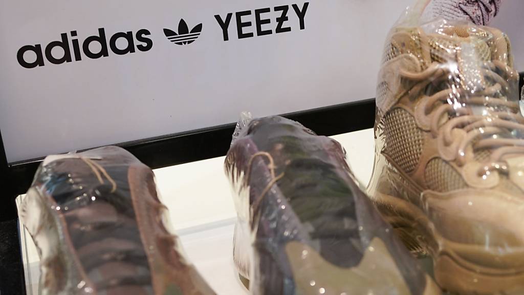 Die Yeezy-Linie wurde Adidas zum Verhängnis: Die strategische Prüfung rund um Spenden und Rückstellungen kostete den Konzern im zweiten Quartal rund 160 Millionen Euro. (Archivbild)