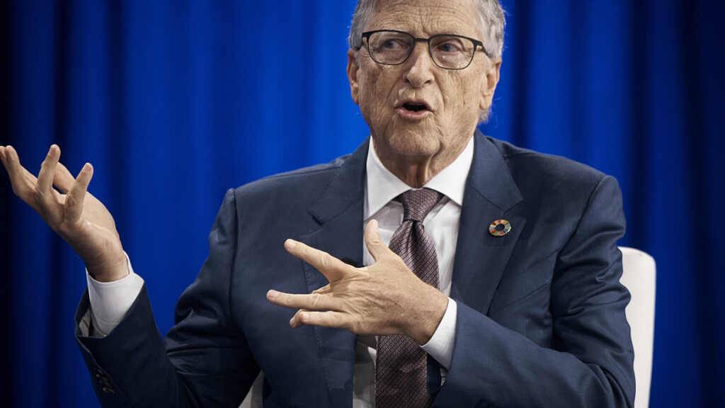 ARCHIV - Der ehemalige CEO und Mitbegründer von Microsoft Bill Gates spricht in New York. Foto: Andres Kudacki/AP/dpa