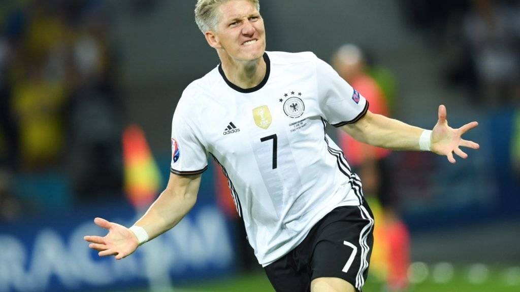 Am Donnerstag wird den Nachfolger von Bastian Schweinsteiger, der die DFB-Elf bei seinem Abschiedsspiel ein letztes Mal anführen wird, bekanntgegeben