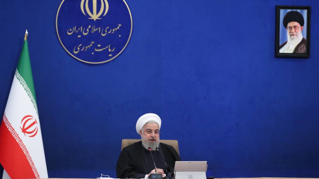 HANDOUT - Hassan Ruhani, Präsident des Iran, spricht während einer Kabinettssitzung. Foto: -/Iranian Presidency/dpa - ACHTUNG: Nur zur redaktionellen Verwendung und nur mit vollständiger Nennung des vorstehenden Credits