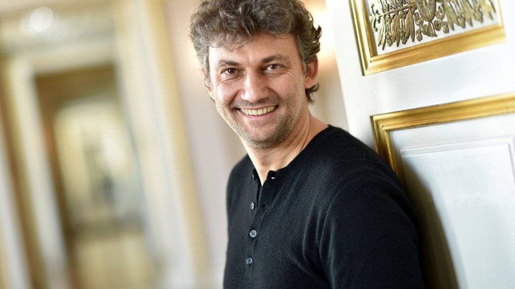 Der Startenor Jonas Kaufmann muss nach dem 15. Juli erneut Auftritte absagen, weil er erkrankt ist. An den Münchener Opernfestspielen wird er am 27. und am 31. Juli nicht den Walther Stolzing in «die Meistersinger von Nürnberg» singen können. (Archivbild)