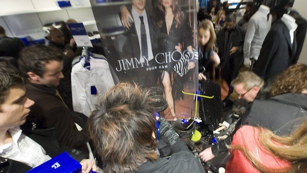 Die Luxus-Schuhmarke Jimmy Choo gehört neu dem US-Modekonzern Michael Kors. Der Kaufpreis betrug umgerechnet 1,1 Milliarden Franken. (Archiv)
