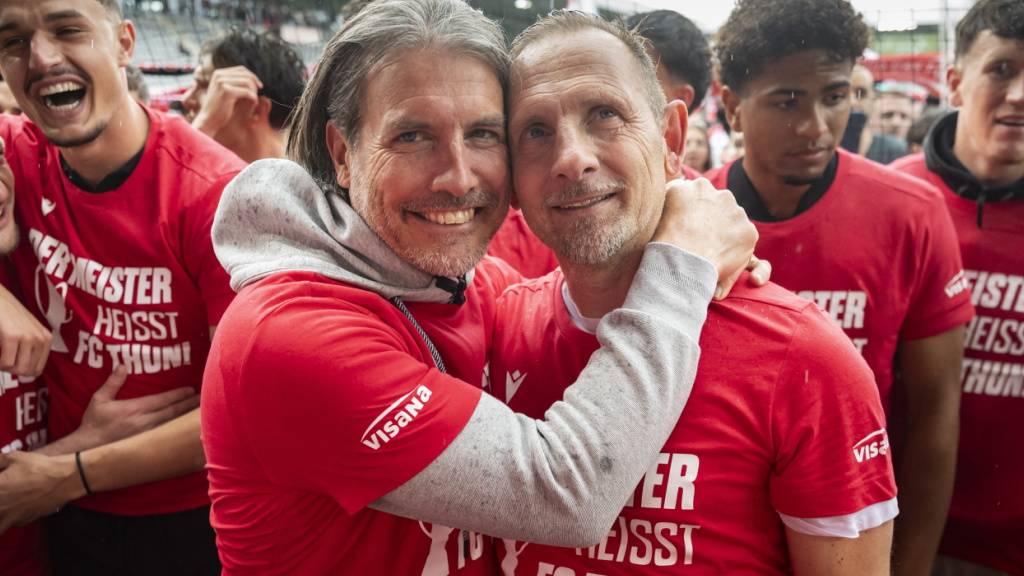 Trainer Mauro Lustrinelli und Präsident Andres Gerber werden in den Medien als zentrale Faktoren für den sensationellen Meistertitel des FC Thun gewürdigt