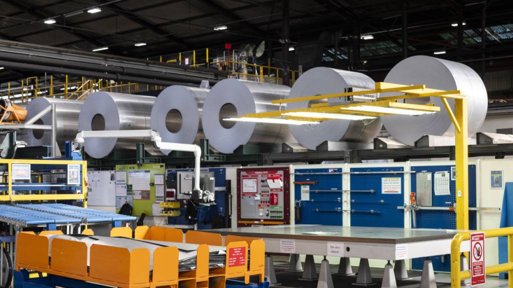Vor allem in der Industrie ist der sekundäre Sektor geschrumpft. (Archivbild)