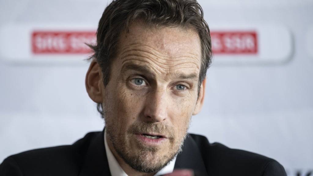 Patrick Fischer sagte am Mittwoch in Kloten, dass neben Roman Josi, Pius Suter und Philipp Kuraschew vielleicht auch Nico Hischier an der WM in Dänemark fehlen wird