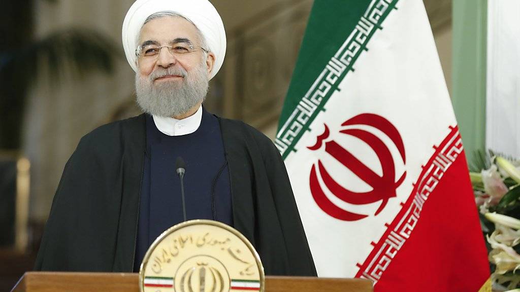 Der iranische Präsident Hassan Ruhani hat eine Stärkung des Militärs und des Raketenprogramms seines Landes angekündigt. (Archiv)