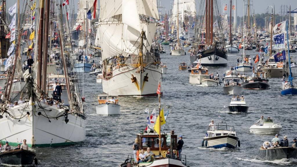 Hunderte historische Segelschiffe nehmen derzeit an der «Sail Amsterdam» teil.