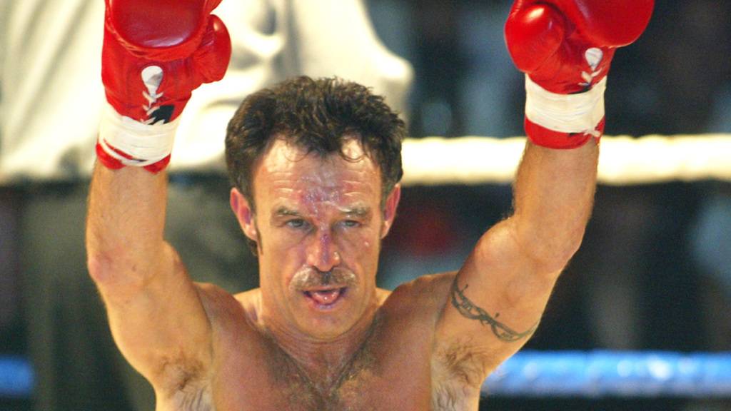 Der deutsche Boxsport trauert um René Weller. Der ehemalige Europameister ist am Dienstagabend im Alter von 69 Jahren gestorben. Im Bild Weller 2003 nach seinem Comeback-Kampf in Berlin. (Archivbild)