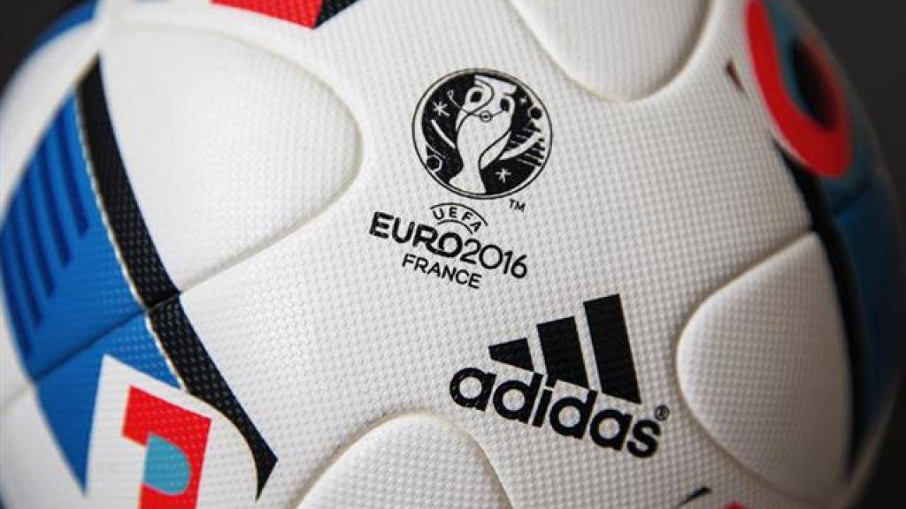 Beau jeu («Schönes Spiel») heisst der offizielle Ball für die EM-Endrunde 2016 in Frankreich