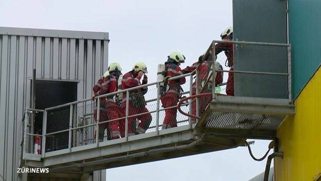 Förderband steht in Flammen
