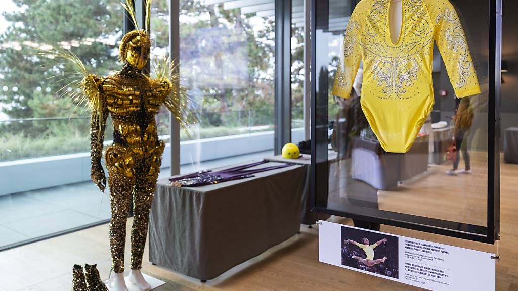 Der Turnanzug der brasilianischen Kunstturnerin Rebeca Andrade oder das vom Stylisten Kevin Germanier entworfene Outfit werden in die Sammlungen des Olympischen Museums in Lausanne aufgenommen.