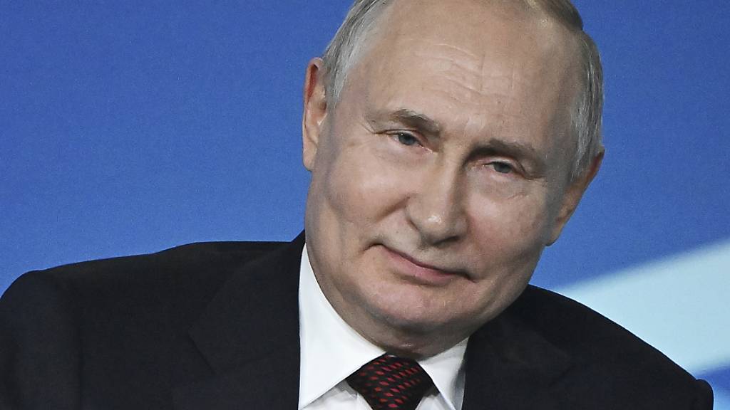 HANDOUT - Traditionell unterhält Russland enge Kontakte zu Israel, aber auch zu den Palästinensern und sogar zur Hamas. Foto: Sergei Guneyev/Pool Sputnik Kremlin/AP - ACHTUNG: Nur zur redaktionellen Verwendung und nur mit vollständiger Nennung des vorstehenden Credits