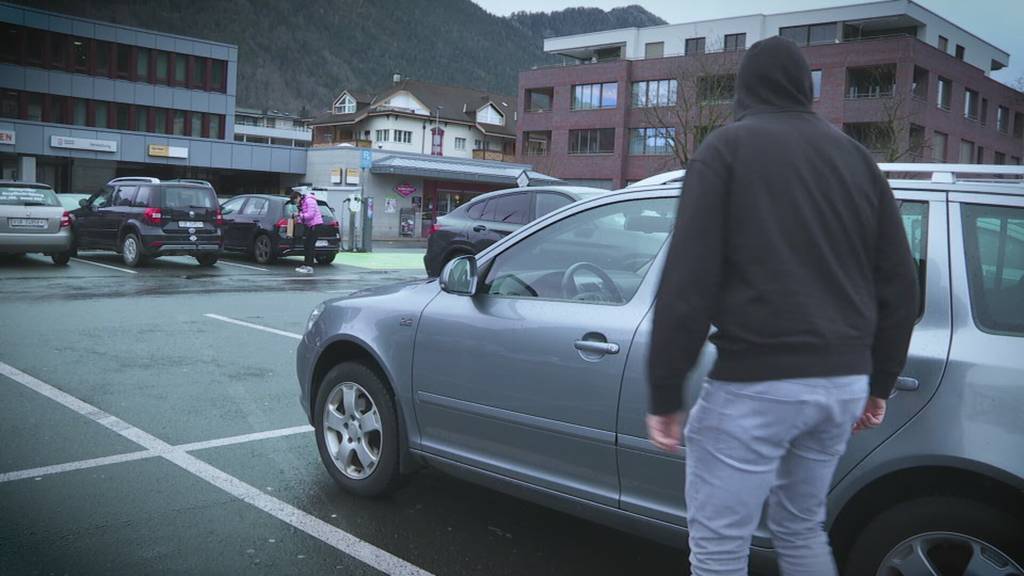 Polizei warnt vor Diebstählen aus Fahrzeugen