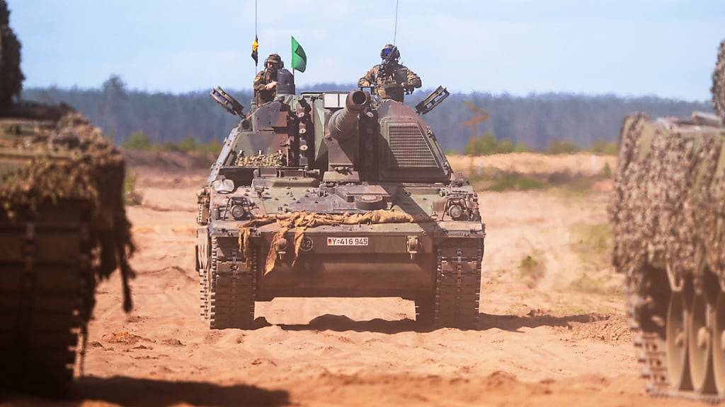 dpatopbilder - ARCHIV - Hintergrund der Neuaufstellung der Nato sind insbesondere die Bedrohungen durch Russland. Foto: Soeren Stache/dpa