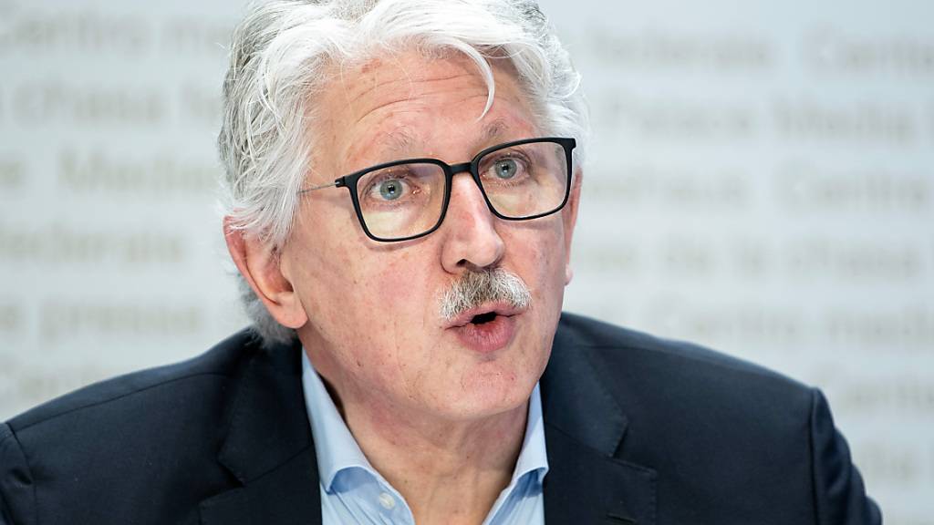 Hausärzte-Präsident Philippe Luchsinger hat vor gravierenden Folgen des Fachkräftemangels im Gesundheitsbereich gewarnt: «Wir werden in den nächsten zwei bis drei Jahren massive Probleme bekommen.» Er fordert deshalb mehr Ausbildungsplätze. (Archivbild)