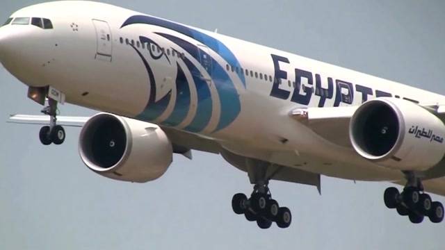 Flugzeugabsturz bei AirEgypt