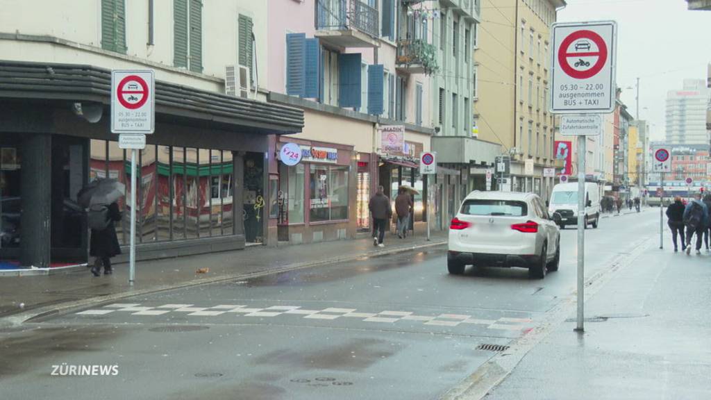 Linke empört über Bussenflut an der Langstrasse