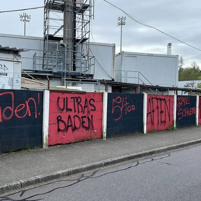 Vandalismus im Brügglifeld: Badener Fans verschmieren Stadionmauern