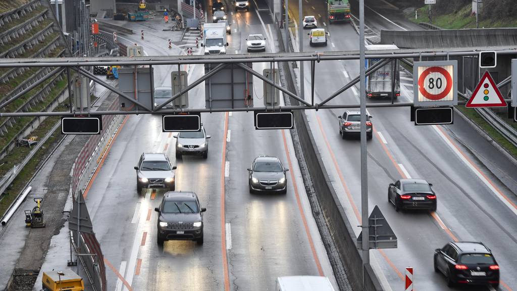 Megastau auf der Stadtautobahn St.Gallen – zehn Autos kollidiert