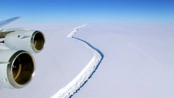 Riesiger Eisberg droht in Antarktis abzubrechen