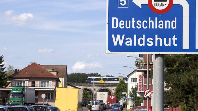 Bund will die Öffnungszeiten von zwei Aargauer Grenzübergängen kürzen