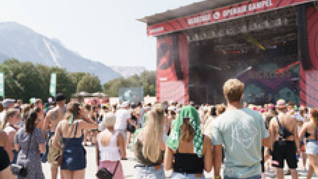 Von The Offspring über Deichkind oder Kool Savas bis Stress oder Bligg: Das Open Air Gampel hat sein Line-UP veröffentlicht und verspricht für die kommende Ausgabe so viele Acts wie noch nie. (Archivbild)