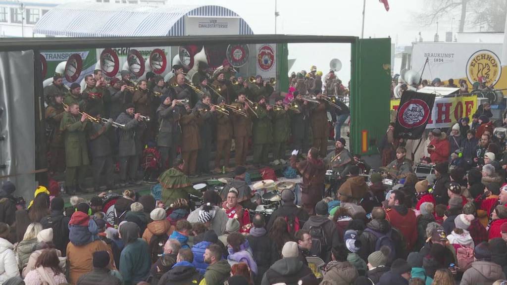Bahnhof-Guuggete in Luzern: Das Fasnachtsvirus ist zurück